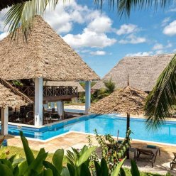 KARAFUU BEACH RESORT & SPA 5★