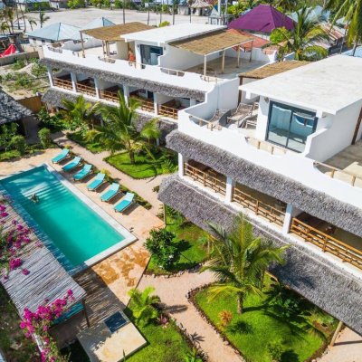 KARAFUU BEACH RESORT & SPA 5★