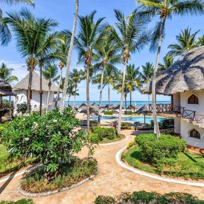 AHG WARIDI BEACH RESORT & SPA 4★