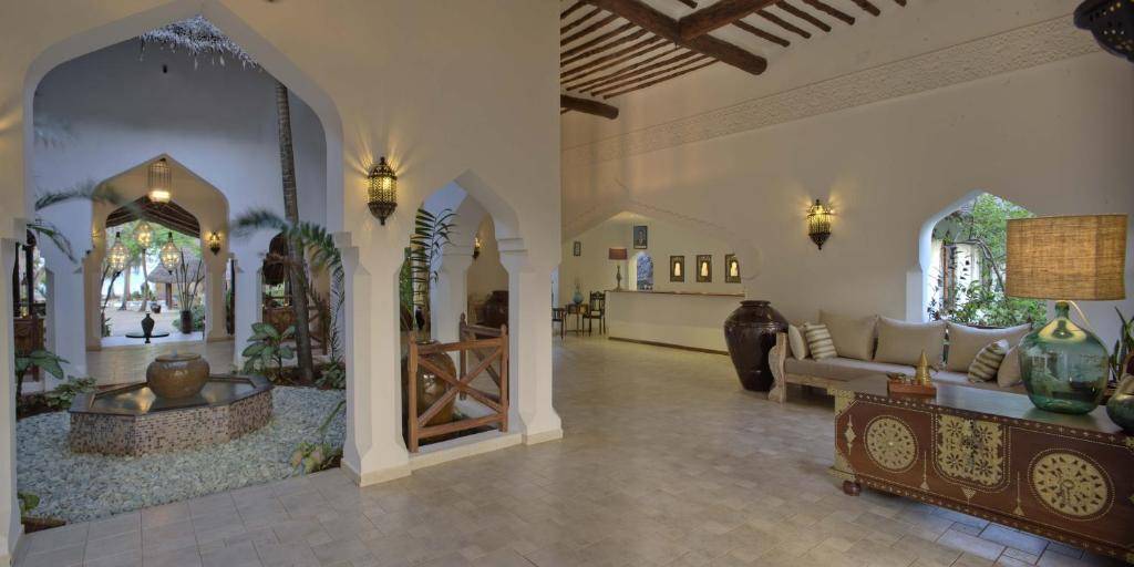 BLUEBAY BEACH RESORT & SPA 5★