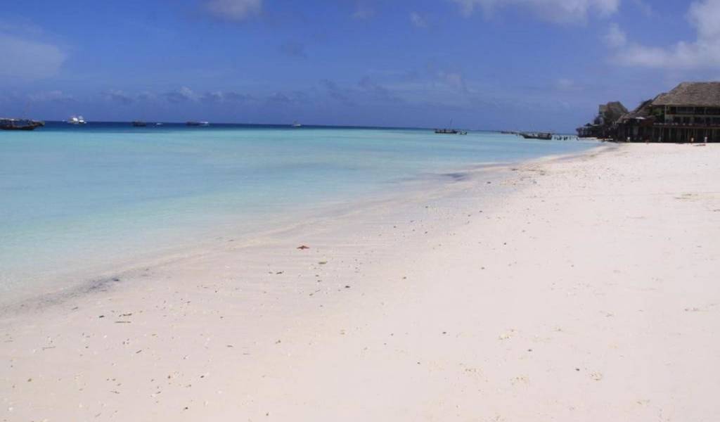 LANGI LANGI BEACH BUNGALOWS 3★