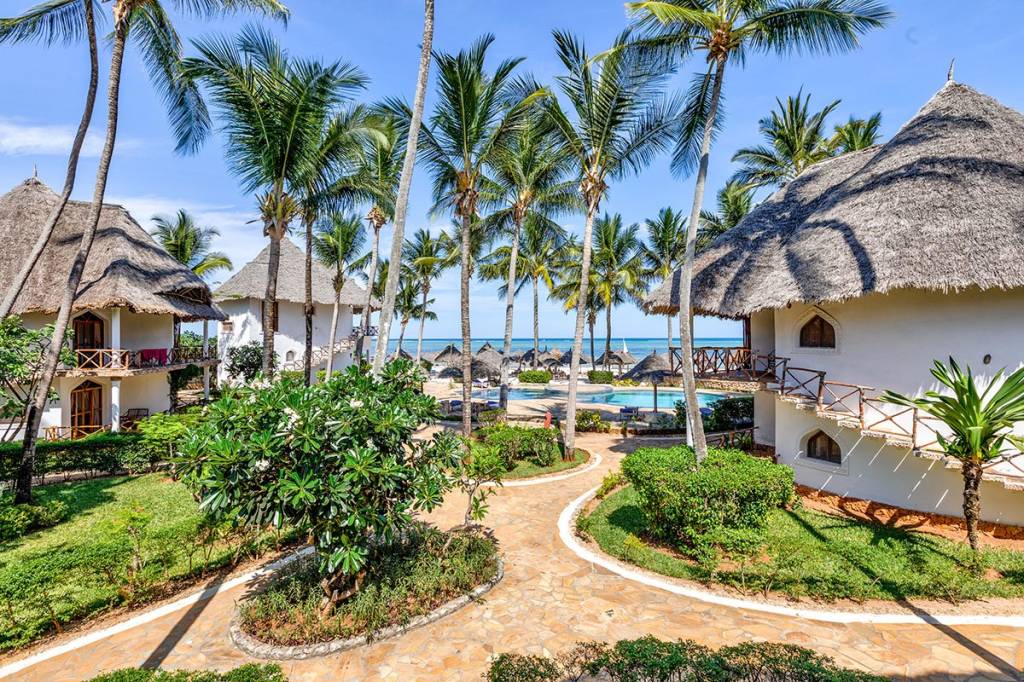 AHG WARIDI BEACH RESORT & SPA 4★