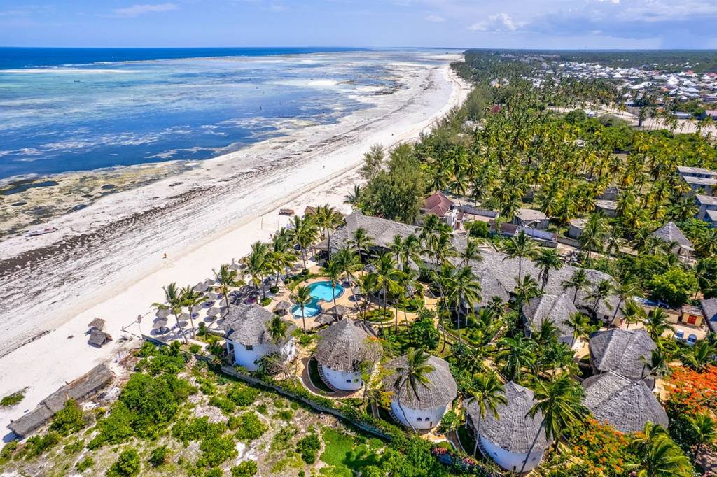 AHG WARIDI BEACH RESORT & SPA 4★