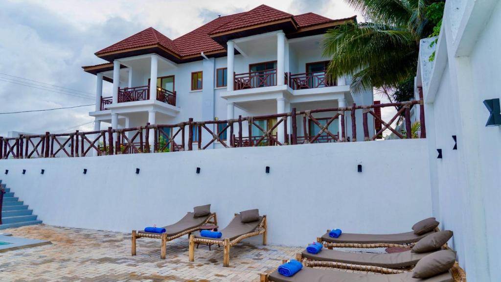 ALFA BOUTIQUE HOTEL 3★