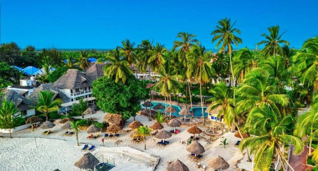 PARADISE BEACH RESORT 4★