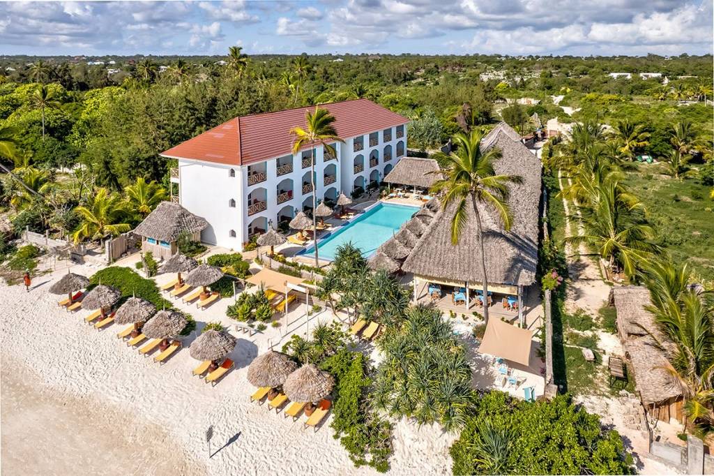 AHG SUN BAY MLILILE BEACH HOTEL 4★