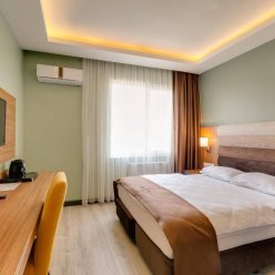 POINT INN (EX. CITY HOTEL AIRPORT HWY) 4★