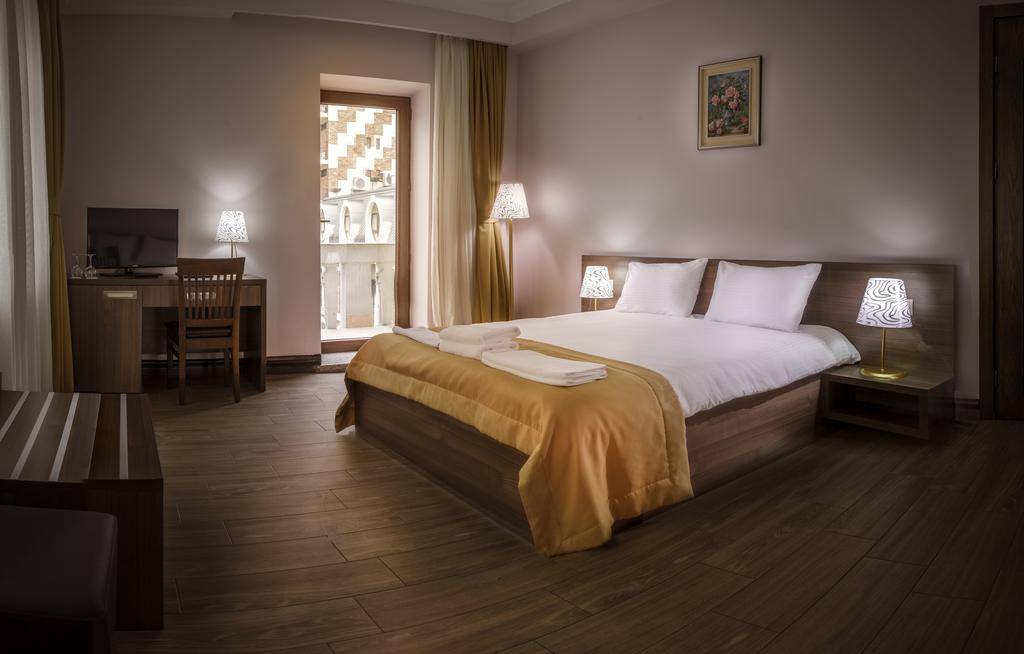 O.GALOGRE SPECIAL CAT. 4★