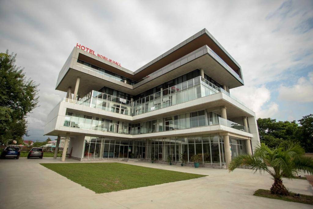 HOTEL NOBILIS HALL 4★