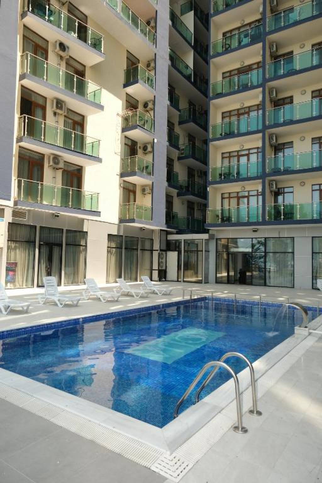 AQUA BATUMI HOTEL & APARTMENTS 4★