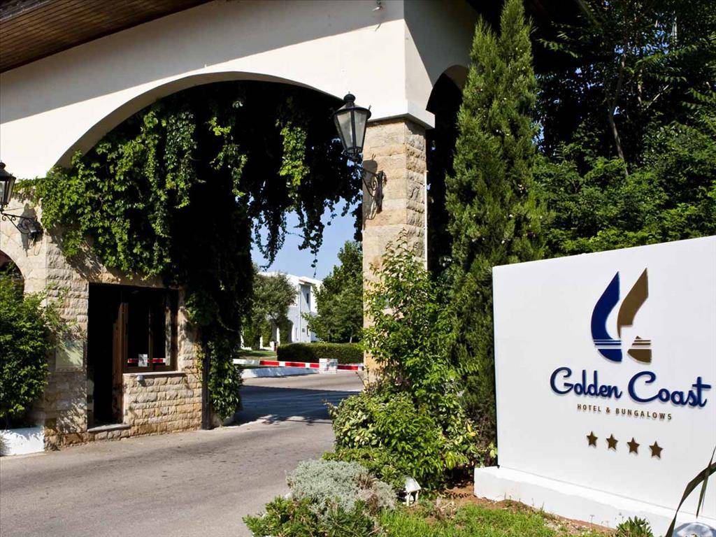 Golden Coast Hotel & Bungalows 4★