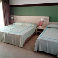 CLUB ESSE CALA BITTA 3 ★