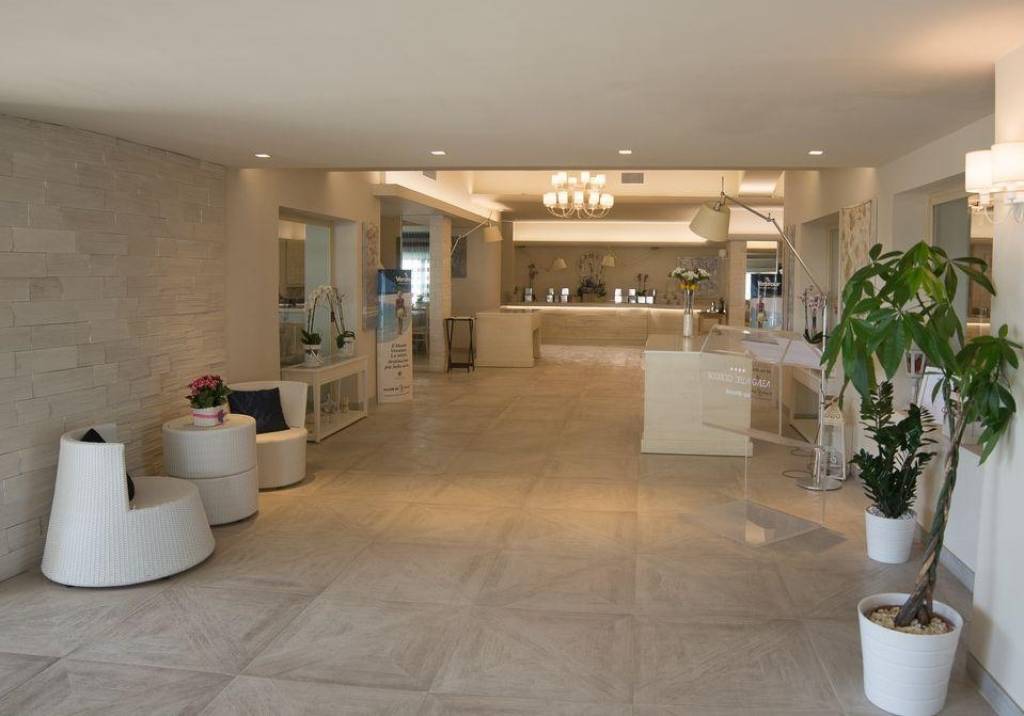 SCOGLIO DELLA GALEA RESORT (CAPO VATICANO) 4★