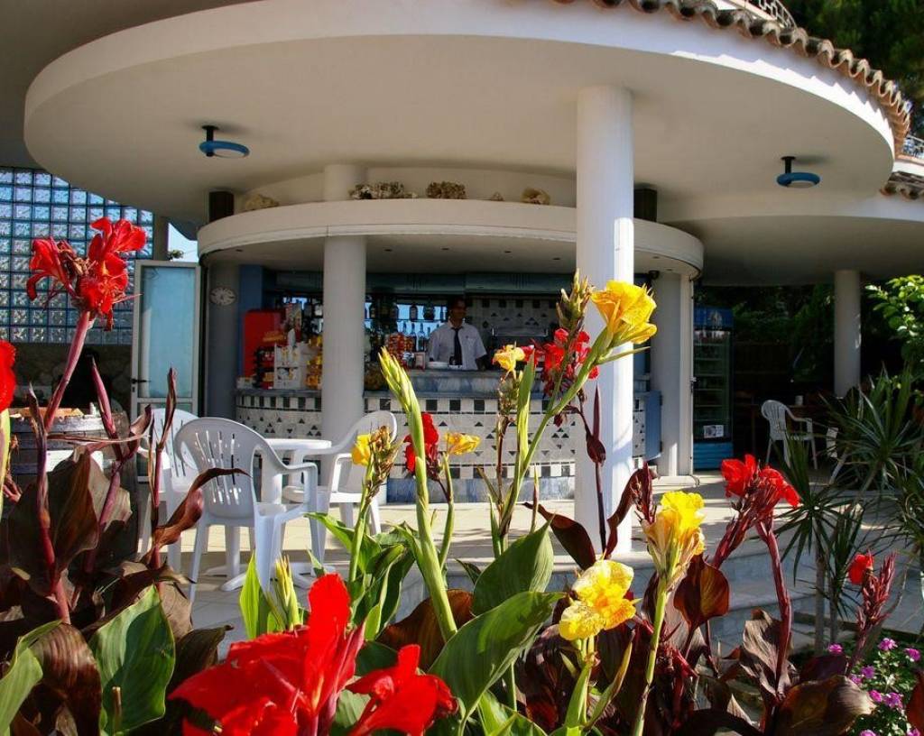 COSTA AZZURRA HOTEL & RESIDENCE 3★