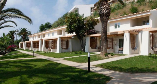 BAIA DEL SOLE RESORT (CAPO VATICANO) 4★
