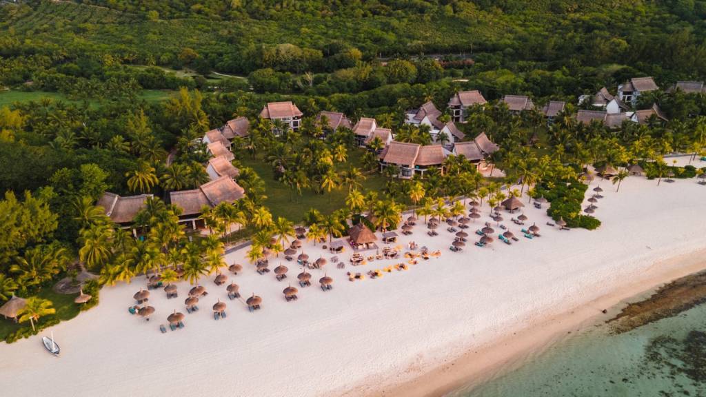 DINAROBIN BEACHCOMBER GOLF RESORT & SPA 5★