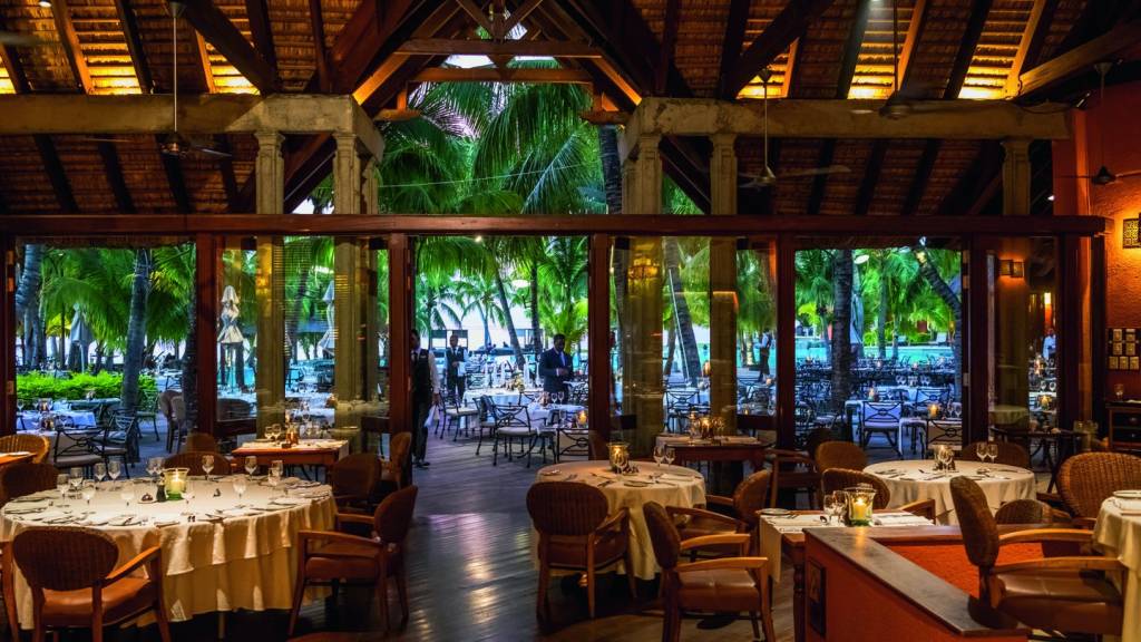 DINAROBIN BEACHCOMBER GOLF RESORT & SPA 5★