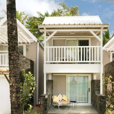 TROPICAL ATTITUDE 3★