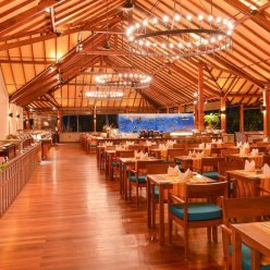 ADAARAN SELECT MEEDHUPPARU 4★