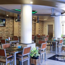 TRITON BEACH HOTEL & SPA 3★