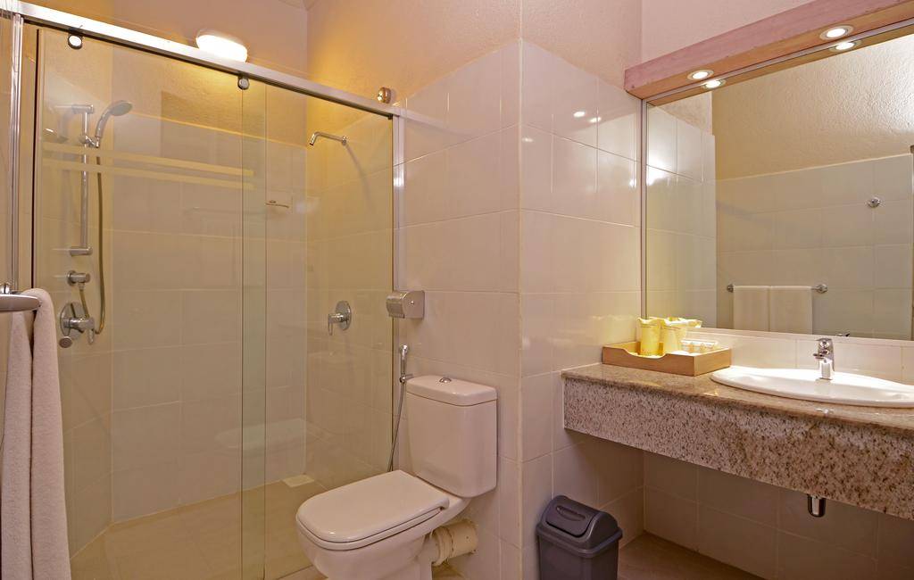 ADAARAN CLUB RANNALHI 4★