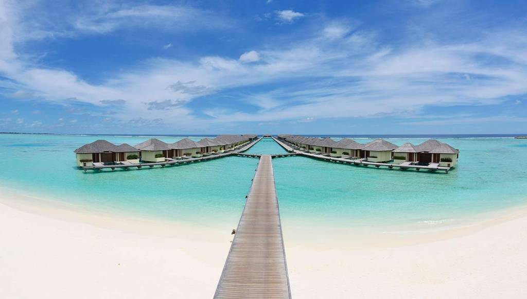 PARADISE ISLAND RESORT & SPA 5★