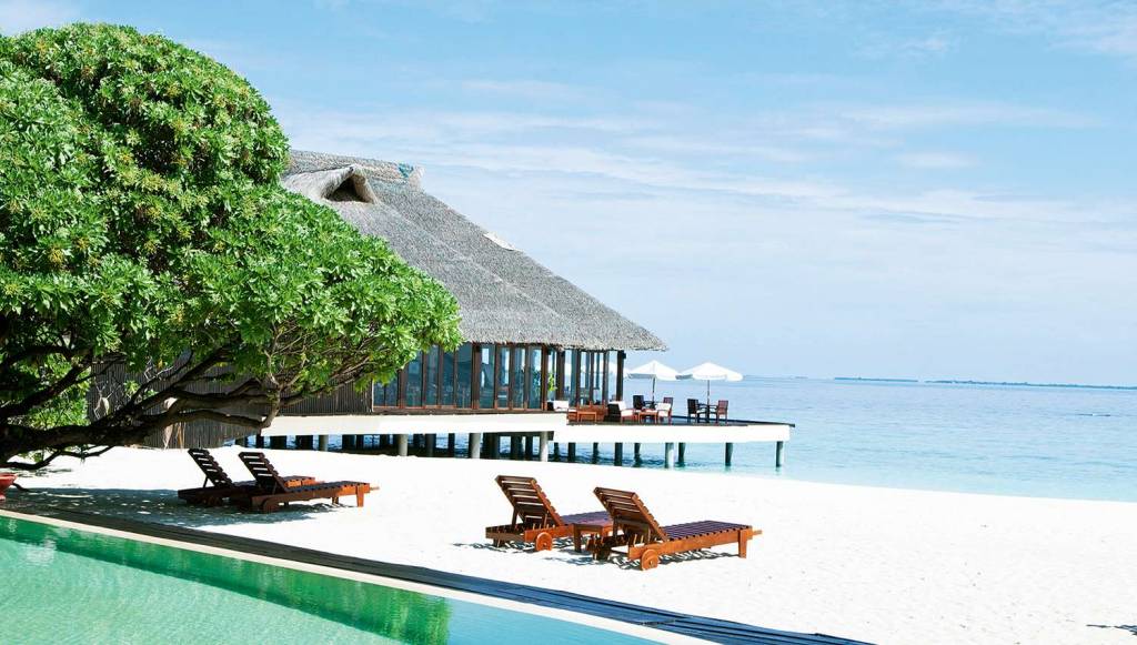 ADAARAN PRESTIGE WATER VILLAS 5★