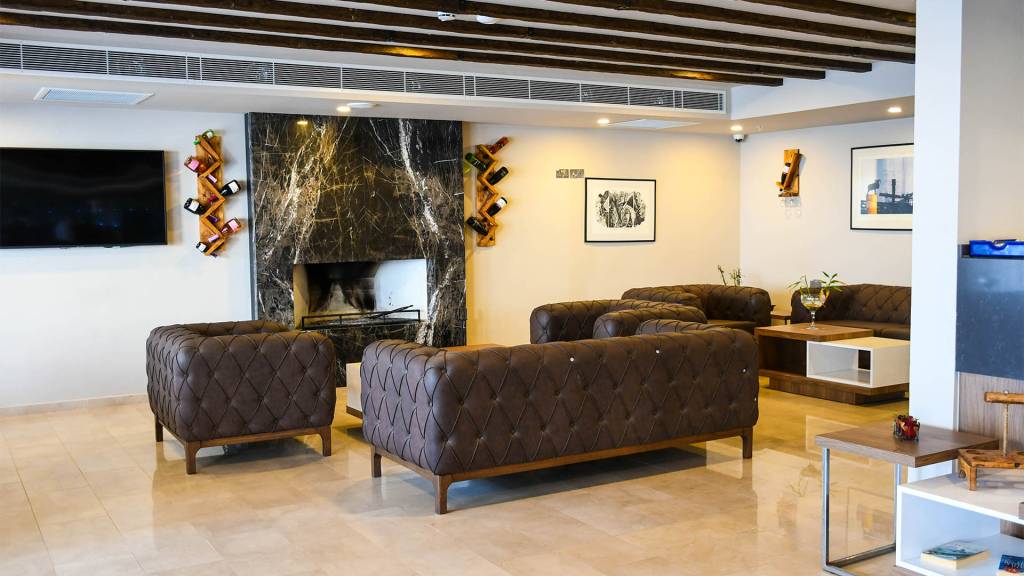 MIMOZA BEACH HOTEL 3★