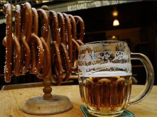 Vīna un alus kultūru krustcelēs - Bohēmija, Morāvija, Prāga