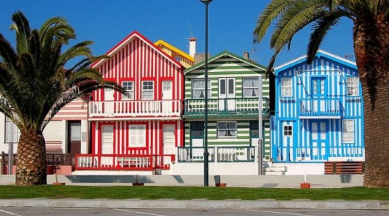 Portugāle gar gleznaino okeāna krastu  GARANTĒTS